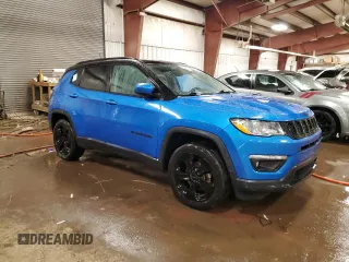 2018 Jeep Compass Altitude with VIN 3C4NJDBB2JT395652, listed as a Copart auction lot 42867225 with 150,776 mi miles and Clean title. Bid and sale history available at DreamBid. Image 4.