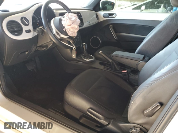 2013 Volkswagen Beetle 2.5L with VIN 3VW5P7AT2DM811768, listed as a Copart auction lot 54609125 with 60,505 mi miles and Salvage Title. Bid and sale history available at DreamBid. Image 7.