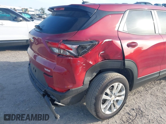 2021 Chevrolet TrailBlazer LS with VIN KL79MMS27MB005124, listed as a IAAI auction lot 42079611 with 38,033 mi miles and . Bid and sale history available at DreamBid. Image 6.