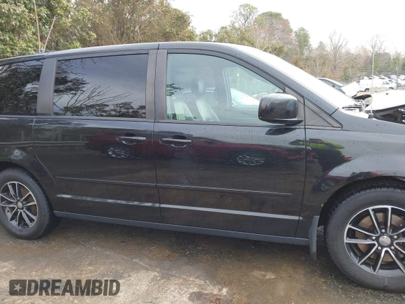 2015 Dodge Grand Caravan R/T with VIN 2C4RDGEGXFR718664, listed as a IAAI auction lot 41748958 with 239,277 mi miles and . Bid and sale history available at DreamBid. Image 13.