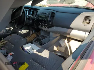 2005 Toyota Tacoma with VIN 5TEPX42N75Z050895, listed as a Copart auction lot 76102134 with 0 mi miles and Non Repairable. Bid and sale history available at carsss.com. Image 8.