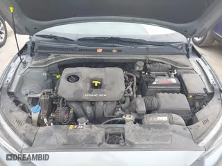 2019 Hyundai Veloster 2.0 with VIN KMHTG6AF0KU017161, listed as a IAAI auction lot 42104203 with 92,420 mi miles. Bid and sale history available at carsss.com. Image 10.