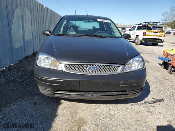 2005 Ford Focus S with VIN 1FAFP34N85W150235, listed as a Copart auction lot 47605085 with NaN miles and Salvage Title. Bid and sale history available at carsss.com. Image 5.
