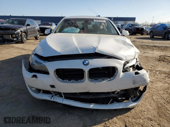 2013 BMW 5 Series 528i xDrive z VIN WBAXH5C51DD107260, wystawiony jako Copart lot #48537275 z przebiegiem 144 959 mil mil oraz Czysty tytuł • Clean title. Historia ofert i sprzedaży dostępna na DreamBid. Obrazek 5.