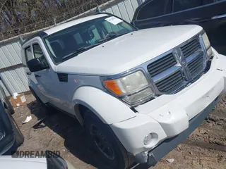 2011 Dodge Nitro SE z VIN 1D4PT2GK8BW522225, wystawiony jako IAAI lot #41736750 z przebiegiem 173 675 mil mil oraz . Historia ofert i sprzedaży dostępna na DreamBid. Obrazek 1.