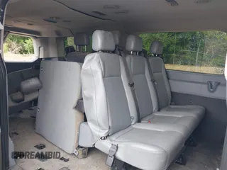 2016 Ford Transit XL z VIN 1FBZX2YM3GKB21517, wystawiony jako IAAI lot #42257881 z przebiegiem 127 237 mil mil oraz . Historia ofert i sprzedaży dostępna na DreamBid. Obrazek 8.