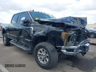 2019 Ford F-250 XL z VIN 1FT7W2BT8KEE12706, wystawiony jako IAAI lot #41906683 z przebiegiem 121 758 mil mil oraz . Historia ofert i sprzedaży dostępna na DreamBid. Obrazek 1.