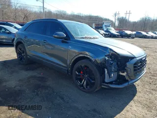 2021 Audi Q8 Premium Plus z VIN WA1EVAF16MD026866, wystawiony jako IAAI lot #41555574 z przebiegiem 34 270 mil mil oraz . Historia ofert i sprzedaży dostępna na DreamBid. Obrazek 1.