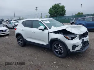 2024 Volvo XC40 Core Bright Theme with VIN YV4L12UK3R2341795, listed as a IAAI auction lot 42528017 with Not provided miles and . Bid and sale history available at DreamBid. Image 1.