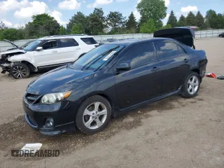 2012 Toyota Corolla L z VIN 5YFBU4EEXCP007105, wystawiony jako Copart lot #56675295 z przebiegiem 112 890 mil mil oraz Szkoda całkowita • Salvage title. Historia ofert i sprzedaży dostępna na DreamBid. Obrazek 1.