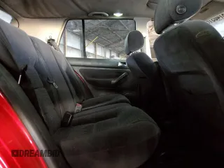 1999 Volkswagen Golf z VIN WVWGA31J7XW728975, wystawiony jako Copart lot #87405164 z przebiegiem 226 410 mil mil oraz Szkoda całkowita • Salvage title. Historia ofert i sprzedaży dostępna na DreamBid. Obrazek 10.