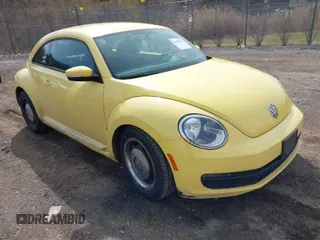 2012 Volkswagen Beetle 2.5L PZEV with VIN 3VWJP7AT3CM659061, listed as a IAAI auction lot 41935151 with 101,339 mi miles. Bid and sale history available at carsss.com. Image 1.