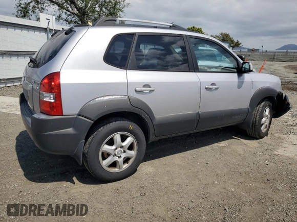 2005 Hyundai Tucson GLS with VIN KM8JN12DX5U079717, listed as a Copart auction lot 49110634 with 178,731 mi miles and Salvage Title. Bid and sale history available at carsss.com. Image 3.