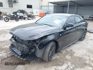 2021 Cadillac CT4 Sport z VIN 1G6DC5RK5M0134988, wystawiony jako IAAI lot #42000211 z przebiegiem 43 065 mil mil oraz . Historia ofert i sprzedaży dostępna na DreamBid. Obrazek 2.