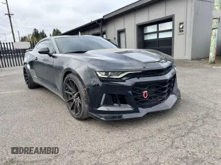 2019 Chevrolet Camaro 1SS z VIN 1G1FE1R76K0151129, wystawiony jako Copart lot #60168005 z przebiegiem 41 111 mil mil oraz Szkoda całkowita • Salvage title. Historia ofert i sprzedaży dostępna na DreamBid. Obrazek 1.