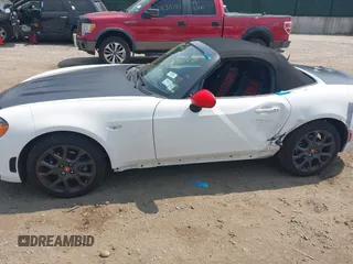 2019 FIAT 124 Spider Lusso with VIN JC1NFAEK8K0141936, listed as a IAAI auction lot 42406202 with 17,556 mi miles and . Bid and sale history available at DreamBid. Image 6.