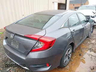2021 Honda Civic LX с VIN 2HGFC2F6XMH556442, выставлен на аукционе IAAI как лот 42252316 с пробегом 25 375 миль миль и . История ставок и продаж доступна на DreamBid. Изображение 4.