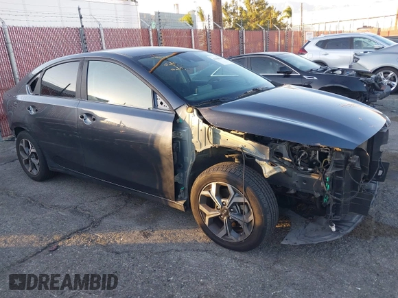 2021 Kia Forte FE z VIN 3KPF24AD1ME369590, wystawiony jako IAAI lot #41308194 z przebiegiem 71 462 mil mil oraz . Historia ofert i sprzedaży dostępna na DreamBid. Obrazek 1.
