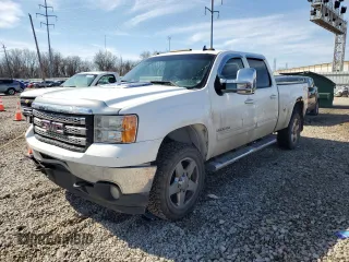 2012 GMC Sierra 2500HD SLT z VIN 1GT121C88CF133452, wystawiony jako Copart lot #47080675 z przebiegiem 350 213 mil mil oraz Szkoda całkowita • Salvage title. Historia ofert i sprzedaży dostępna na DreamBid. Obrazek 1.