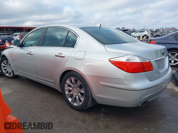 2009 Hyundai Genesis with VIN KMHGC46E29U036130, listed as a IAAI auction lot 41136708 with 145,256 mi miles and . Bid and sale history available at DreamBid. Image 3.