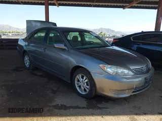 2006 Toyota Camry LE z VIN 4T1BF32K86U635925, wystawiony jako IAAI lot #42267547 z przebiegiem 162 593 mil mil oraz . Historia ofert i sprzedaży dostępna na DreamBid. Obrazek 1.