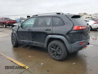2017 Jeep Cherokee Trailhawk L Plus with VIN 1C4PJMBS2HW621430, listed as a Copart auction lot 84537184 with 125,101 mi miles and Salvage Title. Bid and sale history available at carsss.com. Image 2.