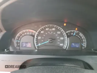 2014 Toyota Camry L with VIN 4T4BF1FK3ER398621, listed as a Copart auction lot 50946675 with 71,141 mi miles and Clean Title. Bid and sale history available at DreamBid. Image 9.