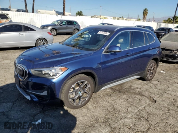 2022 BMW X1 sDrive28i with VIN WBXJG7C0XN5U49445, listed as a Copart auction lot 81754694 with 43,900 mi miles and Salvage Title. Bid and sale history available at carsss.com. Image 1.