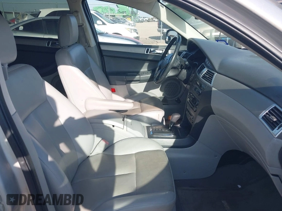 2008 Chrysler Pacifica Touring with VIN 2A8GF68X28R607920, listed as a IAAI auction lot 42510406 with 188,598 mi miles and . Bid and sale history available at DreamBid. Image 5.