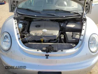 2003 Volkswagen New Beetle Coupe GLX with VIN 3VWDD21C23M414549, listed as a Copart auction lot 75766924 with 106,746 mi miles and Salvage Title. Bid and sale history available at carsss.com. Image 11.