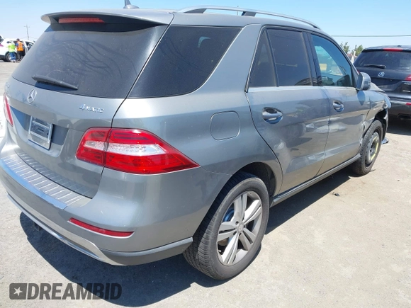 2013 Mercedes-Benz M 350 with VIN 4JGDA5HB6DA112704, listed as a IAAI auction lot 42751283 with 128,806 mi miles and . Bid and sale history available at DreamBid. Image 4.