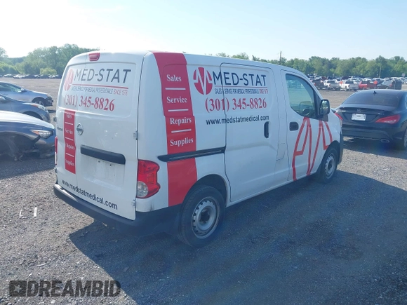 2017 Nissan NV200 S z VIN 3N6CM0KN3HK700011, wystawiony jako IAAI lot #42204398 z przebiegiem 160 660 mil mil oraz . Historia ofert i sprzedaży dostępna na DreamBid. Obrazek 4.