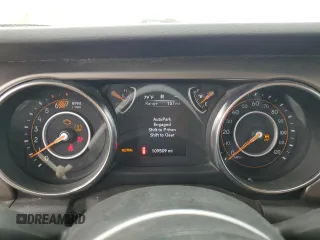 2020 Jeep Wrangler Unlimited Willys with VIN 1C4HJXDN4LW137202, listed as a Copart auction lot 50797485 with 109,509 mi miles and Salvage title. Bid and sale history available at DreamBid. Image 9.