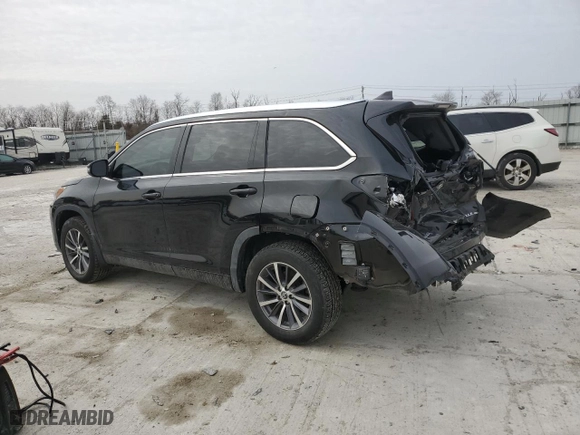 2018 Toyota Highlander SE with VIN 5TDJZRFH8JS877023, listed as a Copart auction lot 47603245 with 59,636 mi miles and Salvage Title. Bid and sale history available at carsss.com. Image 2.