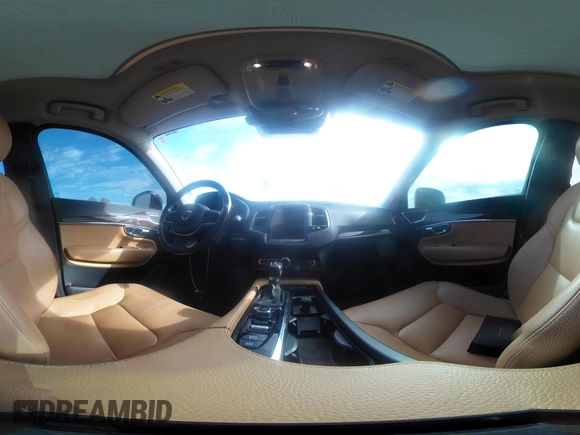 2016 Volvo XC90 T6 Momentum with VIN YV4A22PKXG1045546, listed as a IAAI auction lot 41928078 with 136,790 mi miles. Bid and sale history available at carsss.com. Image 18.