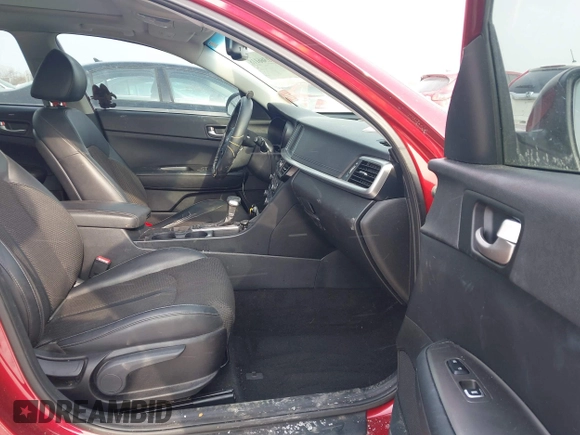 2019 Kia Optima LX with VIN 5XXGT4L31KG349821, listed as a IAAI auction lot 41366118 with 94,181 mi miles. Bid and sale history available at carsss.com. Image 5.