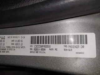 2015 Chrysler 200 S with VIN 1C3CCCDG0FN522916, listed as a IAAI auction lot 42048331 with 202,116 mi miles and . Bid and sale history available at carsss.com. Image 9.