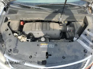 2015 Chevrolet Traverse LS z VIN 1GNKRFKDXFJ156753, wystawiony jako Copart lot #54516265 z przebiegiem 151 487 mil mil oraz Szkoda całkowita • Salvage title. Historia ofert i sprzedaży dostępna na DreamBid. Obrazek 12.