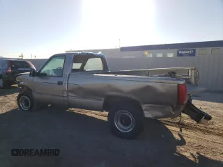 2000 GMC Sierra 1500 with VIN 1GTGC24R5YR198477, listed as a Copart auction lot 76717374 with 109,201 mi miles and Salvage Title. Bid and sale history available at DreamBid. Image 2.