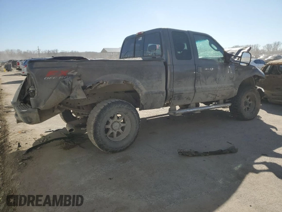 2004 Ford F-250 XL with VIN 1FTNX21L64ED57827, listed as a Copart auction lot 47236535 with Not provided miles and Salvage title. Bid and sale history available at DreamBid. Image 3.