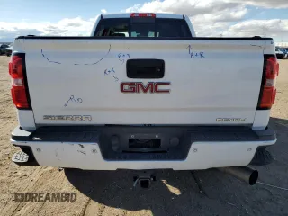 2015 GMC Sierra 2500HD available WiFi Denali with VIN 1GT120E86FF675547, listed as a Copart auction lot 44040175 with 110,855 mi miles and Salvage Title. Bid and sale history available at carsss.com. Image 6.