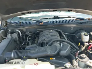 2006 Ford Explorer XLT z VIN 1FMEU73846ZA14049, wystawiony jako IAAI lot #42712449 z przebiegiem 177 760 mil mil oraz . Historia ofert i sprzedaży dostępna na DreamBid. Obrazek 19.