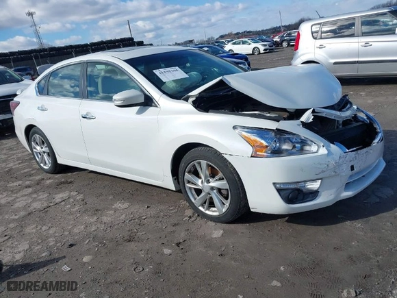 2015 Nissan Altima 2.5 S with VIN 1N4AL3AP2FC244822, listed as a IAAI auction lot 41595205 with 100,239 mi miles. Bid and sale history available at carsss.com. Image 1.