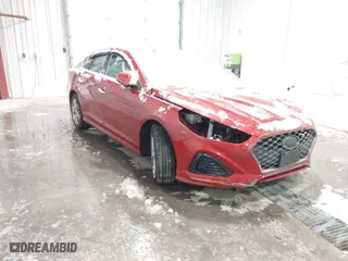 2018 Hyundai Sonata Limited with VIN 5NPE34AF9JH719453, listed as a IAAI auction lot 41356323 with 35,429 mi miles. Bid and sale history available at carsss.com. Image 1.