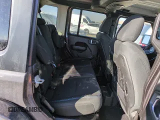 2022 Jeep Wrangler Unlimited Rubicon with VIN 1C4JJXR62NW169992, listed as a Copart auction lot 42417805 with 43,852 mi miles and Salvage title. Bid and sale history available at DreamBid. Image 10.