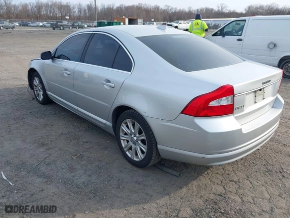 2007 Volvo S80 I6 with VIN YV1AS982371043528, listed as a IAAI auction lot 41775765 with NaN miles. Bid and sale history available at carsss.com. Image 3.