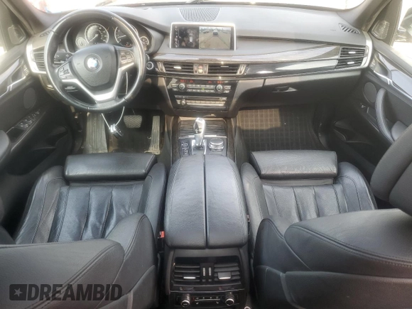 2017 BMW X5 xDrive35i z VIN 5UXKR0C57H0U52284, wystawiony jako Copart lot #60208755 z przebiegiem 156 706 mil mil oraz Szkoda całkowita • Salvage title. Historia ofert i sprzedaży dostępna na DreamBid. Obrazek 8.