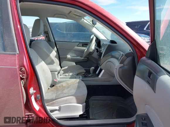 2011 Subaru Forester X z VIN JF2SHABC6BH706457, wystawiony jako IAAI lot #41710066 z przebiegiem 139 404 mil mil oraz . Historia ofert i sprzedaży dostępna na DreamBid. Obrazek 5.