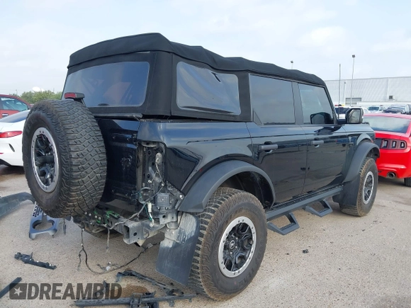 2022 Ford Bronco with VIN 1FMEE5DH3NLB88714, listed as a IAAI auction lot 41939878 with 42,917 mi miles and . Bid and sale history available at DreamBid. Image 4.