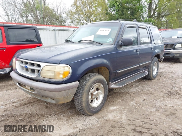 1995 Ford Explorer Eddie Bauer with VIN 1FMDU32X2SUB15613, listed as a IAAI auction lot 41863671 with 121,584 mi miles and . Bid and sale history available at DreamBid. Image 2.